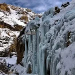 ماجراجویی در دل معروف ترین آبشارهای یخی ایران