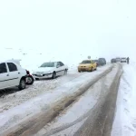 ایران قدیم؛ «اتوبوس ایران‌پیما در برف 2 متری جاده چالوس»؛ دهه 60 + عکس