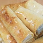طرز تهیه رول بادام و عسل با شربت بهار نارنج؛ مناسب برای عصرانه بهاری