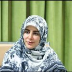 امروز معنای هنر و هنرمند با لطف و کمال در جامعه همراه است.