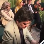 آموزش آهنگ «تولدت مبارک » توسط سامان احتشامی، سلطان پیانو نوازی به مهدیار کلایی + ویدئو