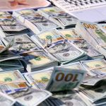بررسی روند قیمتی دلار در هفته گذشته؛ بازار از میانه هفته آرام گرفت