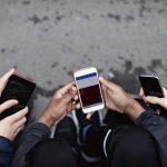 چه زمانی باید تلفن همراه جدید بخرید؟ (۱۲ علامت مهم)