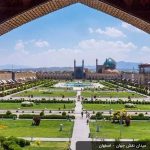 میدان نقش جهان اصفهان و سردر قیصریه در دوره قاجار