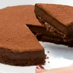 طرز تهیه چیزکیک شکلاتی یخچالی بدون فر