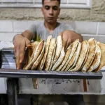 تصاویر؛ تولید نان در غزه از سر گرفته شد
