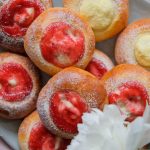 طرز تهیه پیراشکی روسی (واتروشکا توت فرنگی)